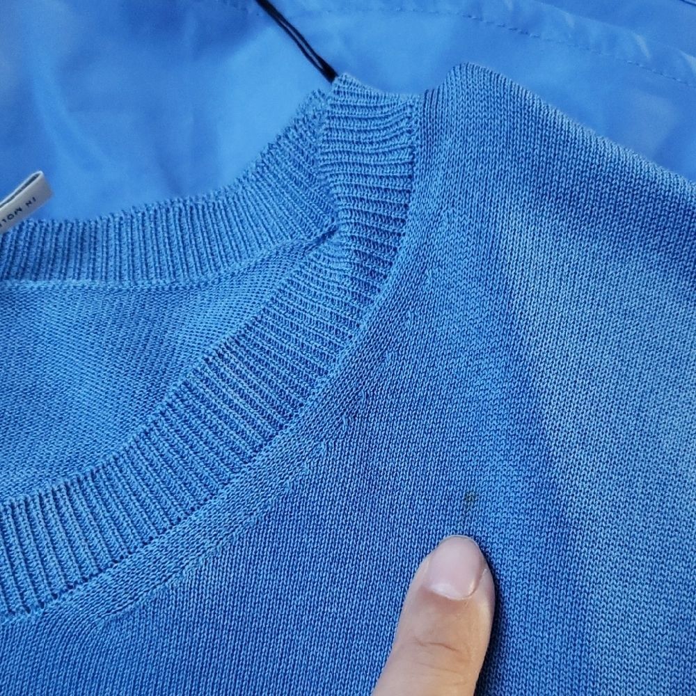 Moncler Blue Women's Knit Top Size XL NEW Chic Feminine Preppy - Picture 9 of 9
